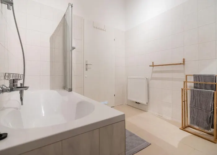 Apartman Caring Family Close To The Center Bécs