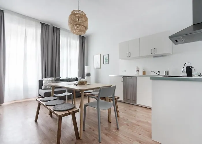 Caring Family Close To The Center Apartman Bécs
